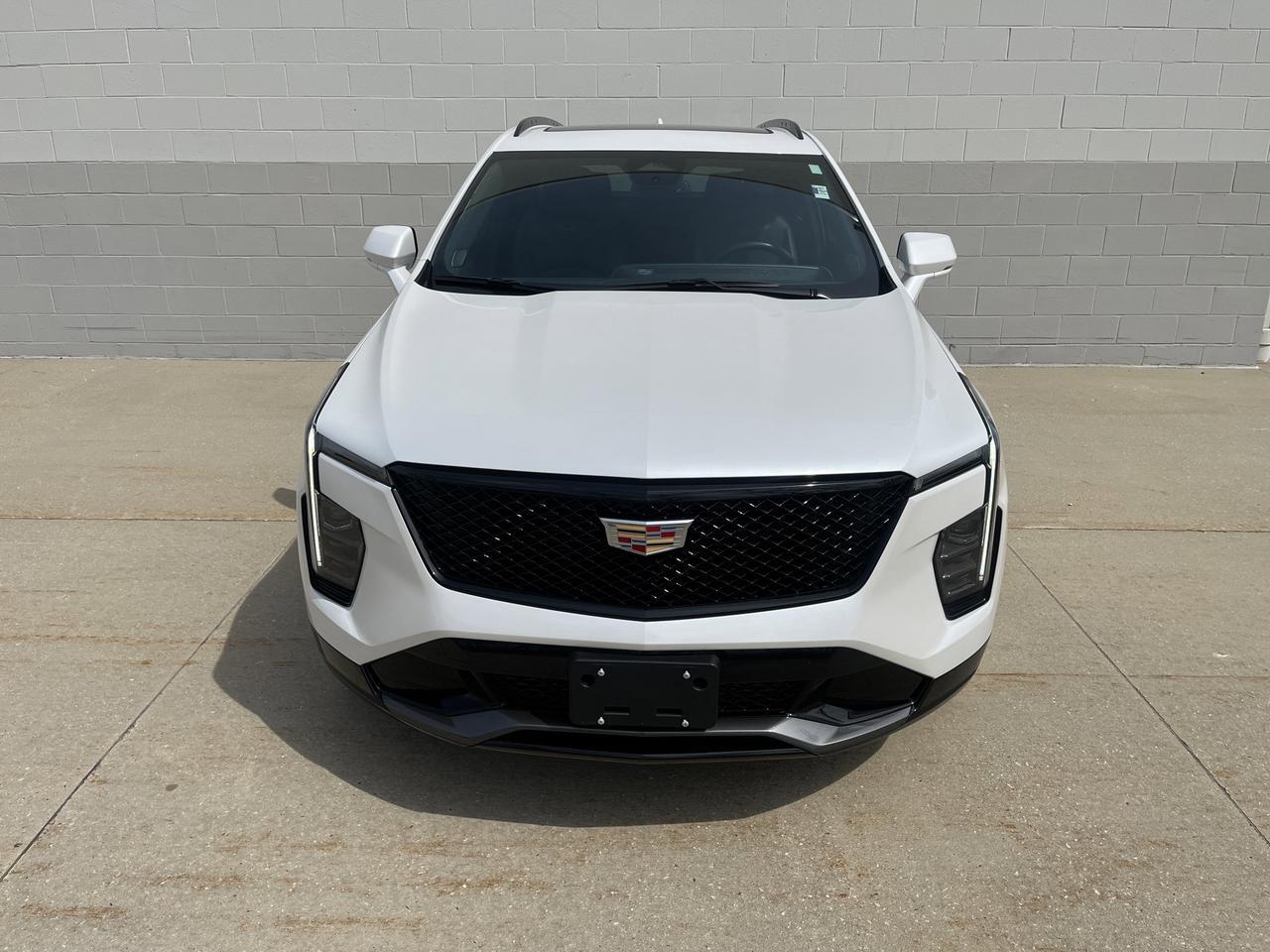 2024 Cadillac XT4 Sport AWD ColdWxPkg w/Sunroof AKG-Sound 20s HtdLthr