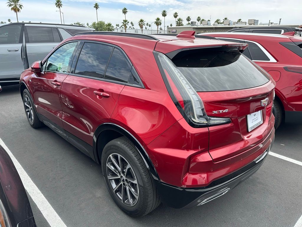 2024 Cadillac XT4 Sport
