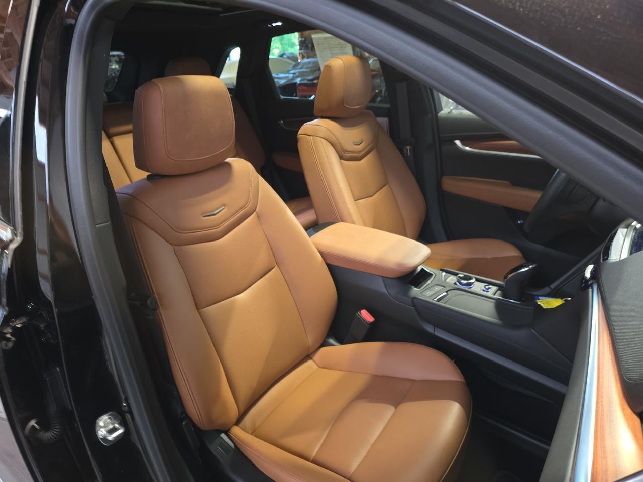 2024 Cadillac XT5 AWD Premium Luxury Sand Lake NY
