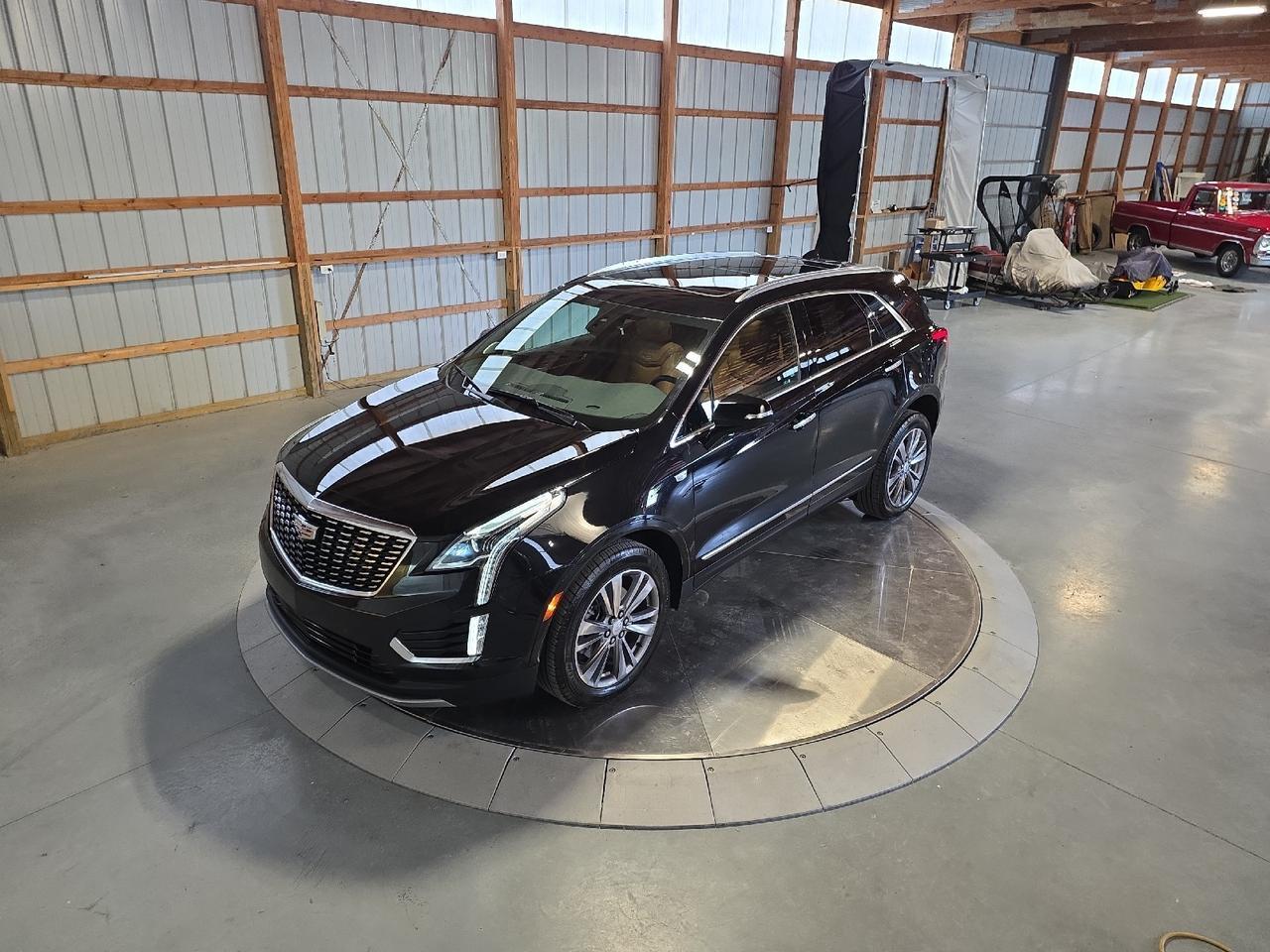 2024 Cadillac XT5 AWD Premium Luxury Sand Lake NY