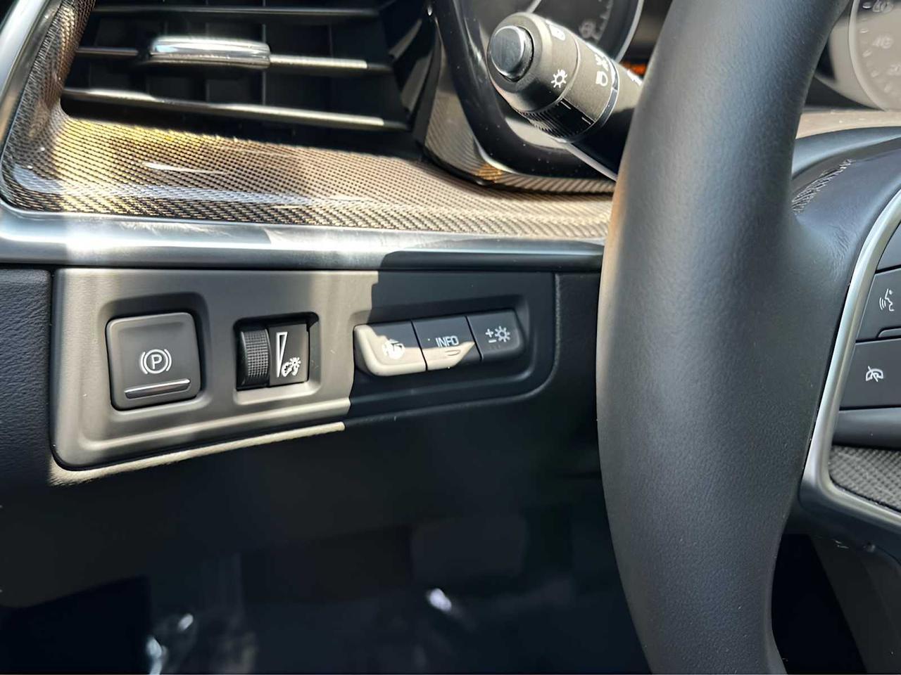 2024 Cadillac XT5 AWD Premium Luxury Woburn MA