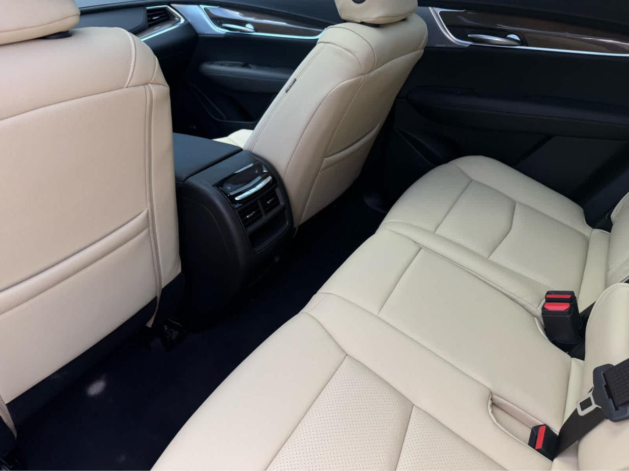 2024 Cadillac XT5 AWD Premium Luxury Woburn MA