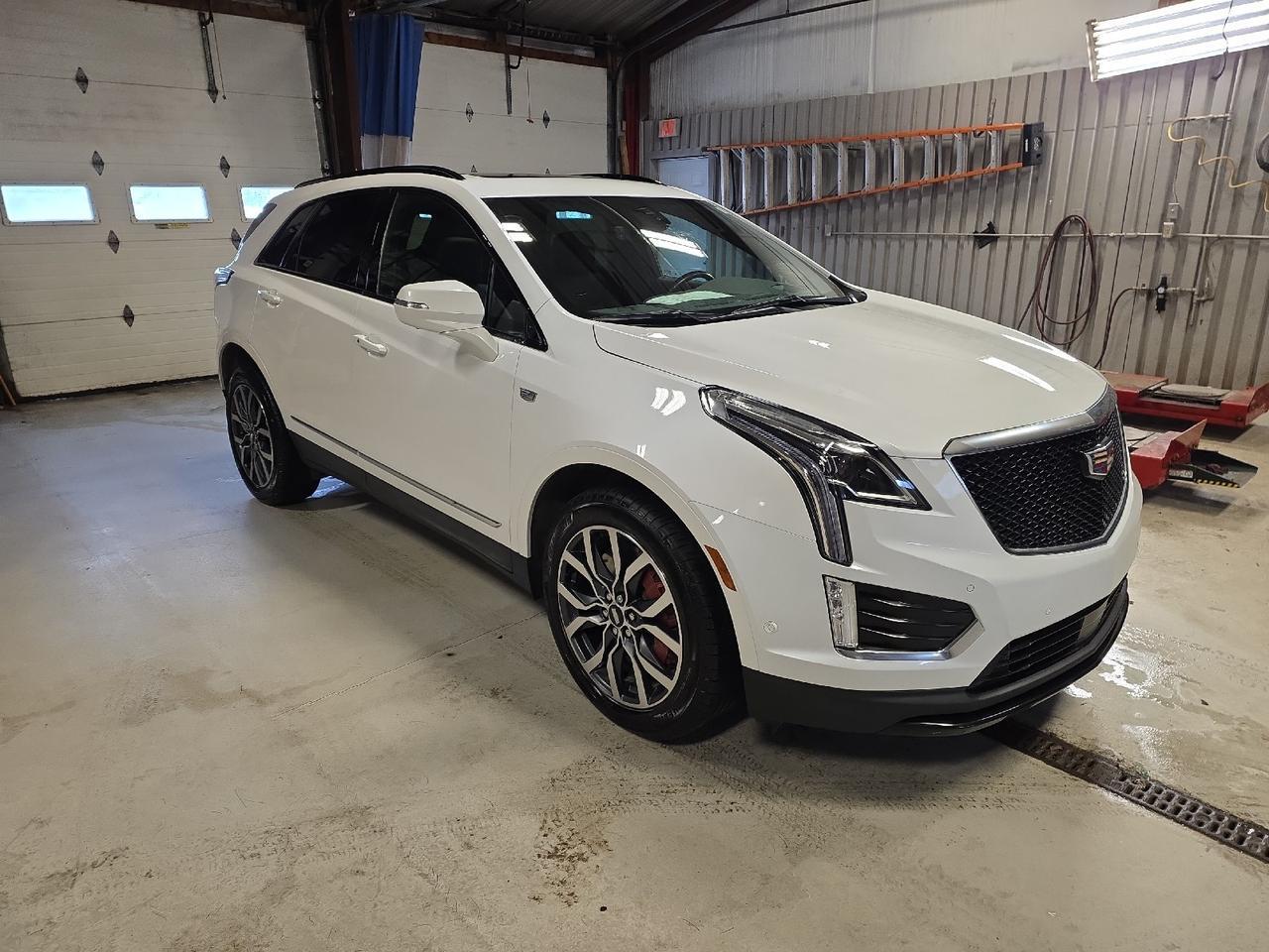 2024 Cadillac XT5 AWD Sport Sand Lake NY