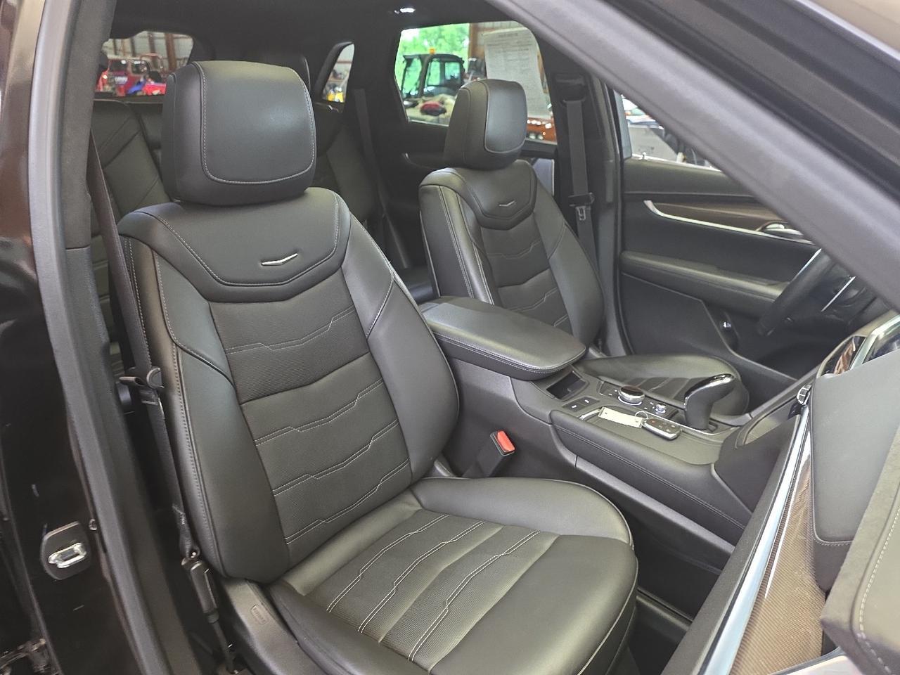 2024 Cadillac XT5 AWD Sport Sand Lake NY