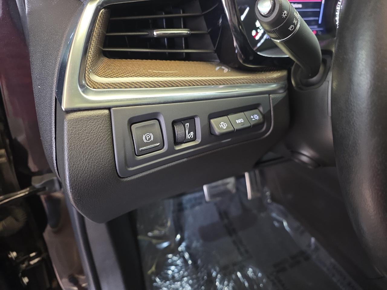 2024 Cadillac XT5 AWD Sport Sand Lake NY