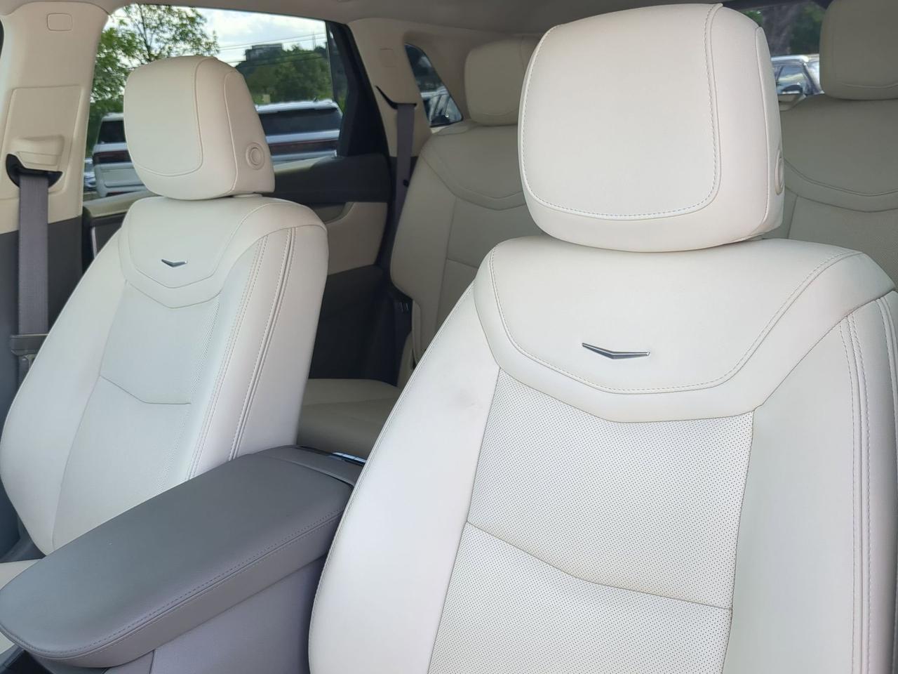 2024 Cadillac XT5 FWD Premium Luxury