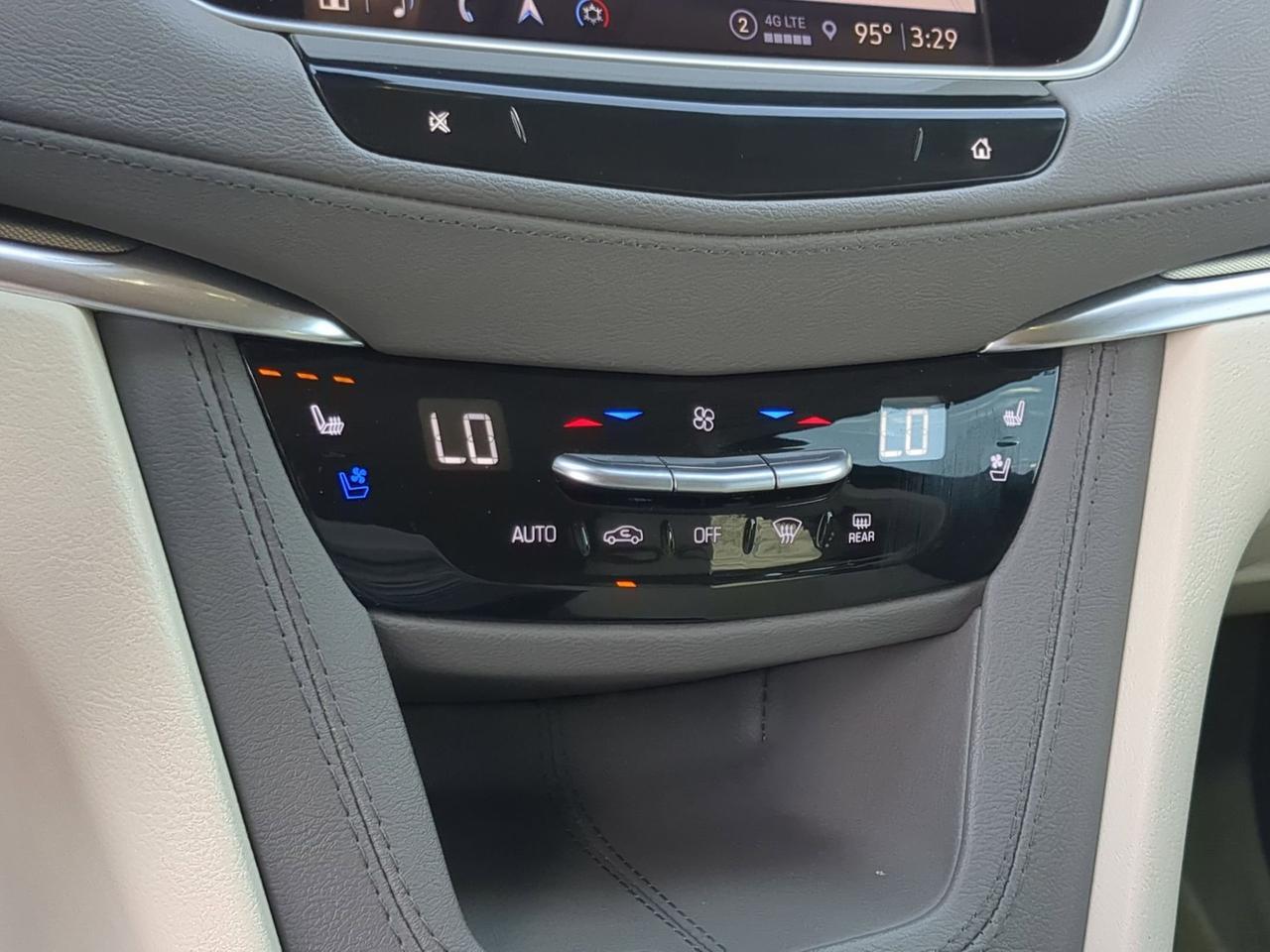 2024 Cadillac XT5 FWD Premium Luxury