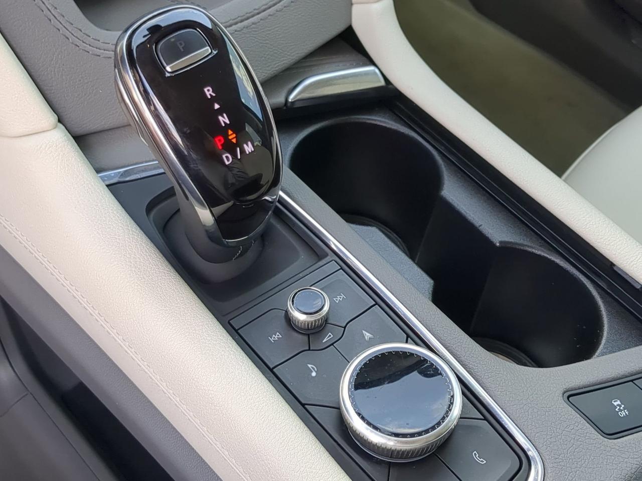 2024 Cadillac XT5 FWD Premium Luxury