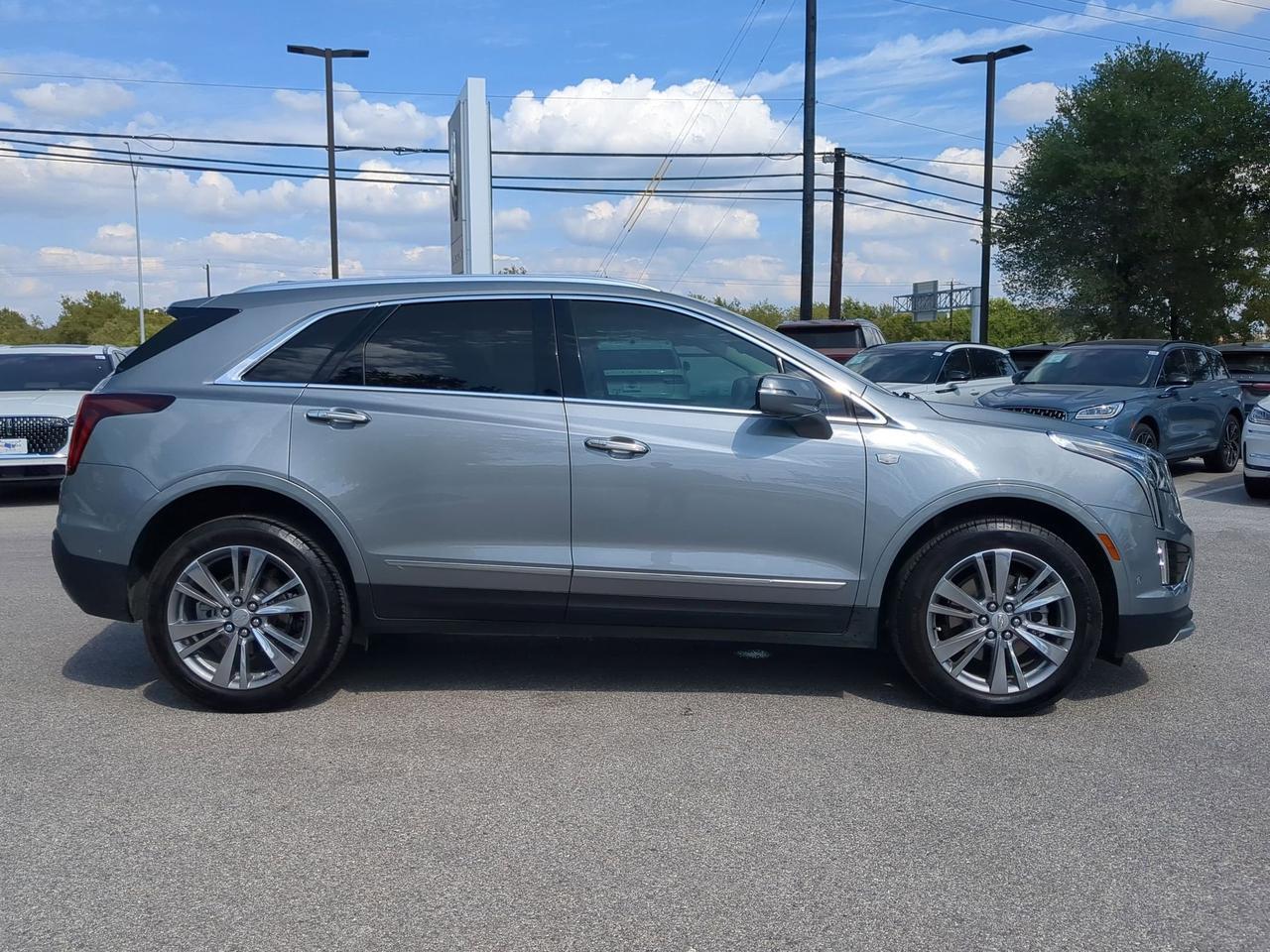 2024 Cadillac XT5 FWD Premium Luxury