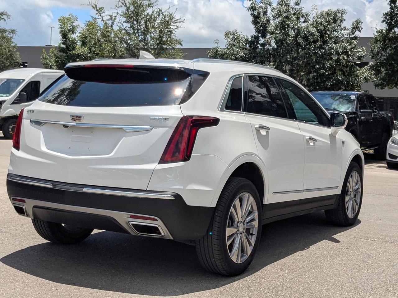 2024 Cadillac XT5 FWD Premium Luxury