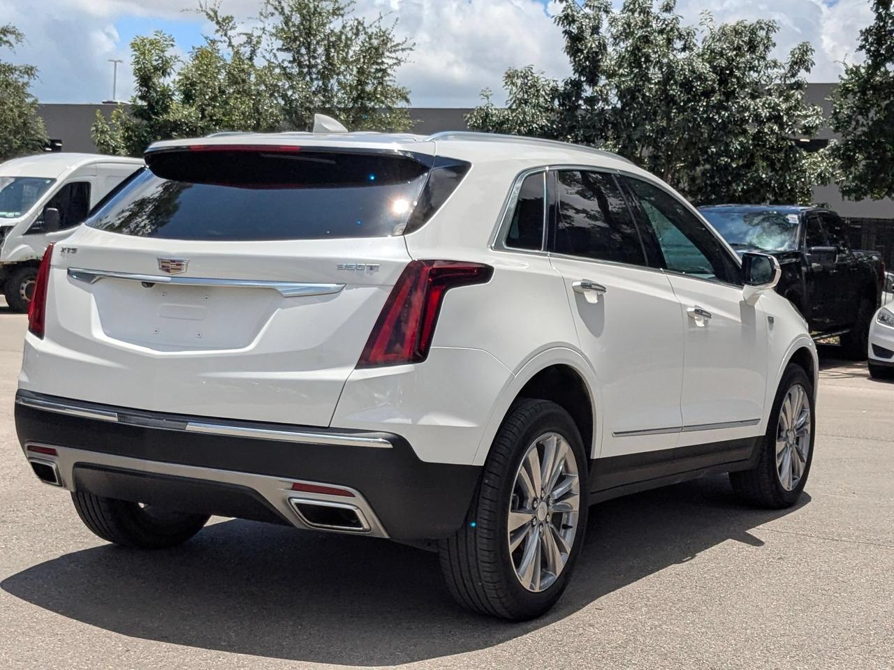 2024 Cadillac XT5 FWD Premium Luxury