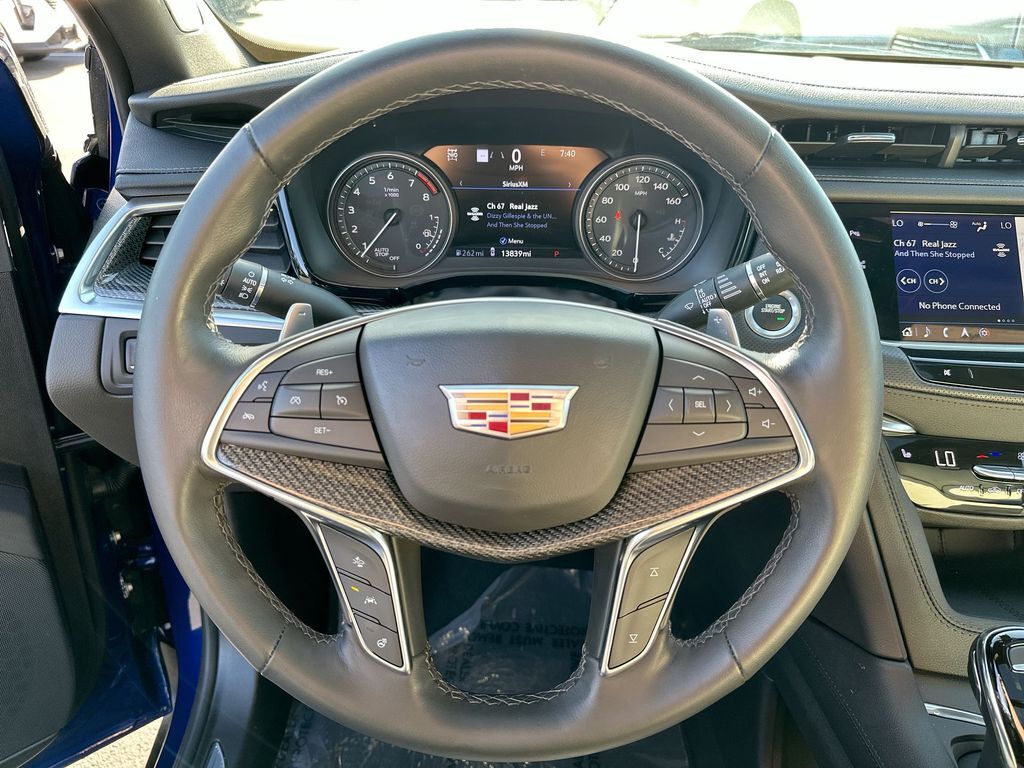 2024 Cadillac XT5 Sport