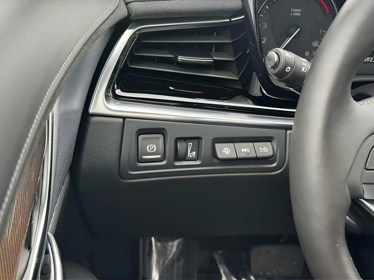 2024 Cadillac XT6 AWD Premium Luxury Woburn MA