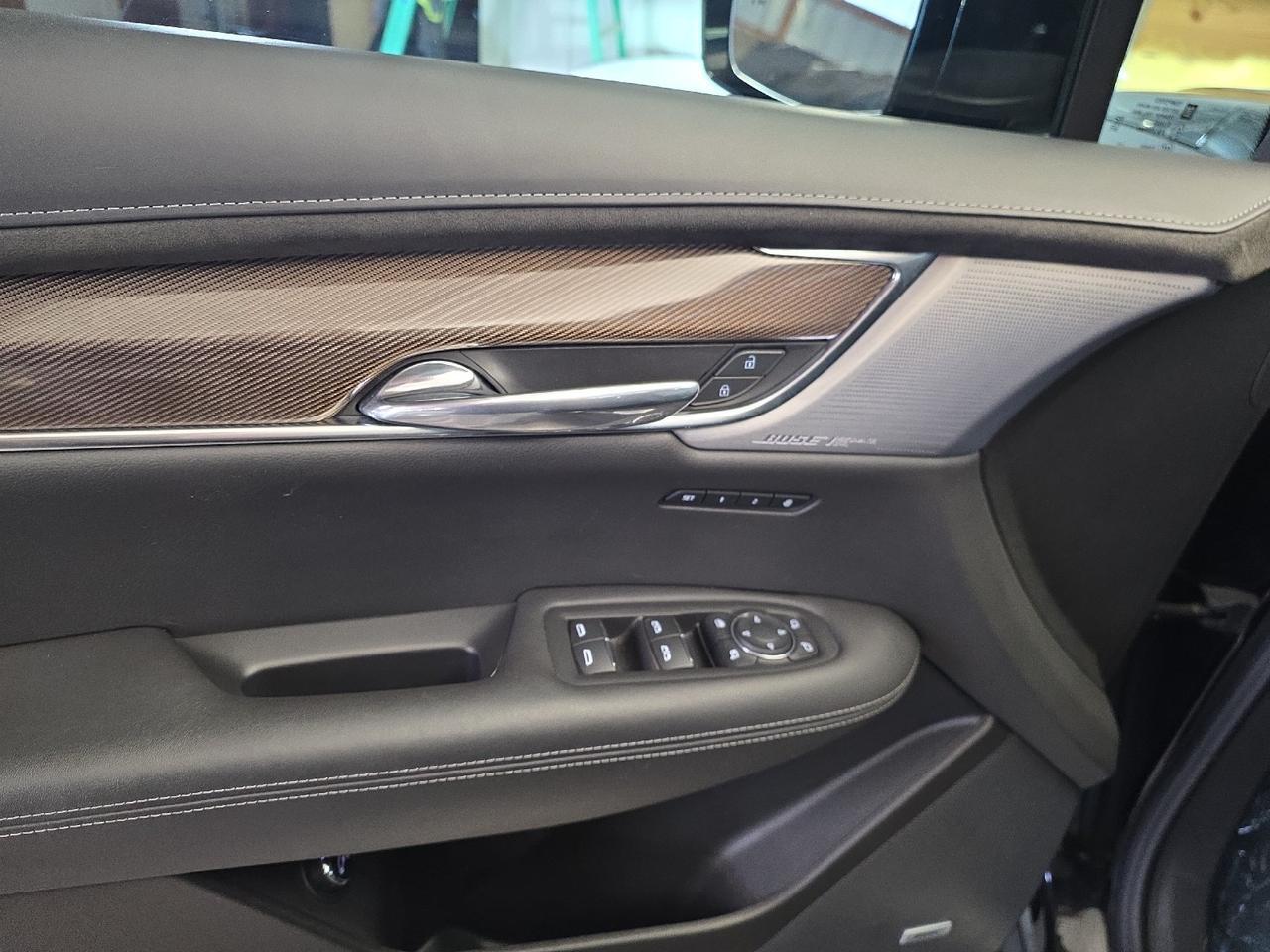 2024 Cadillac XT6 AWD Sport Sand Lake NY