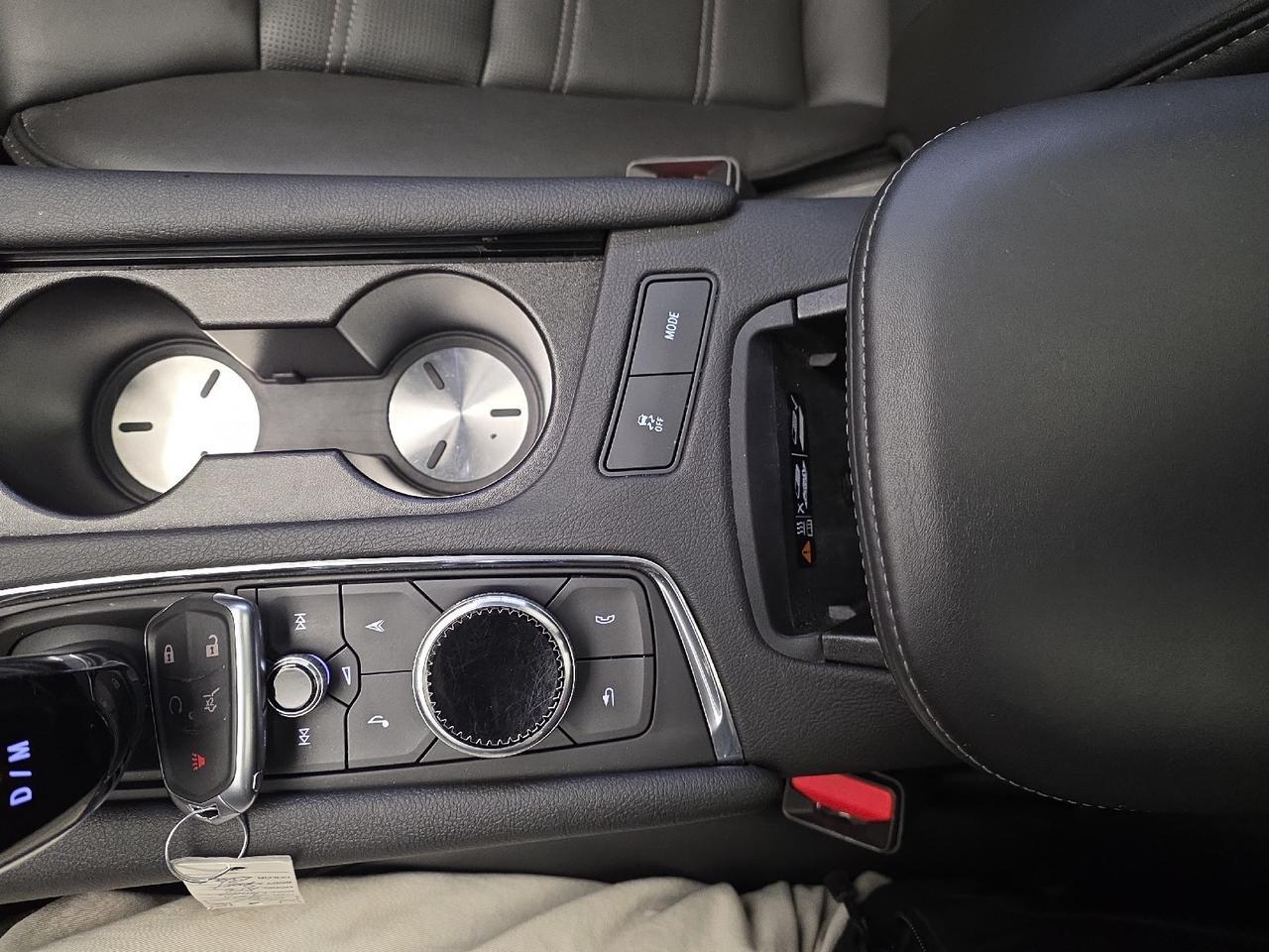 2024 Cadillac XT6 AWD Sport Sand Lake NY