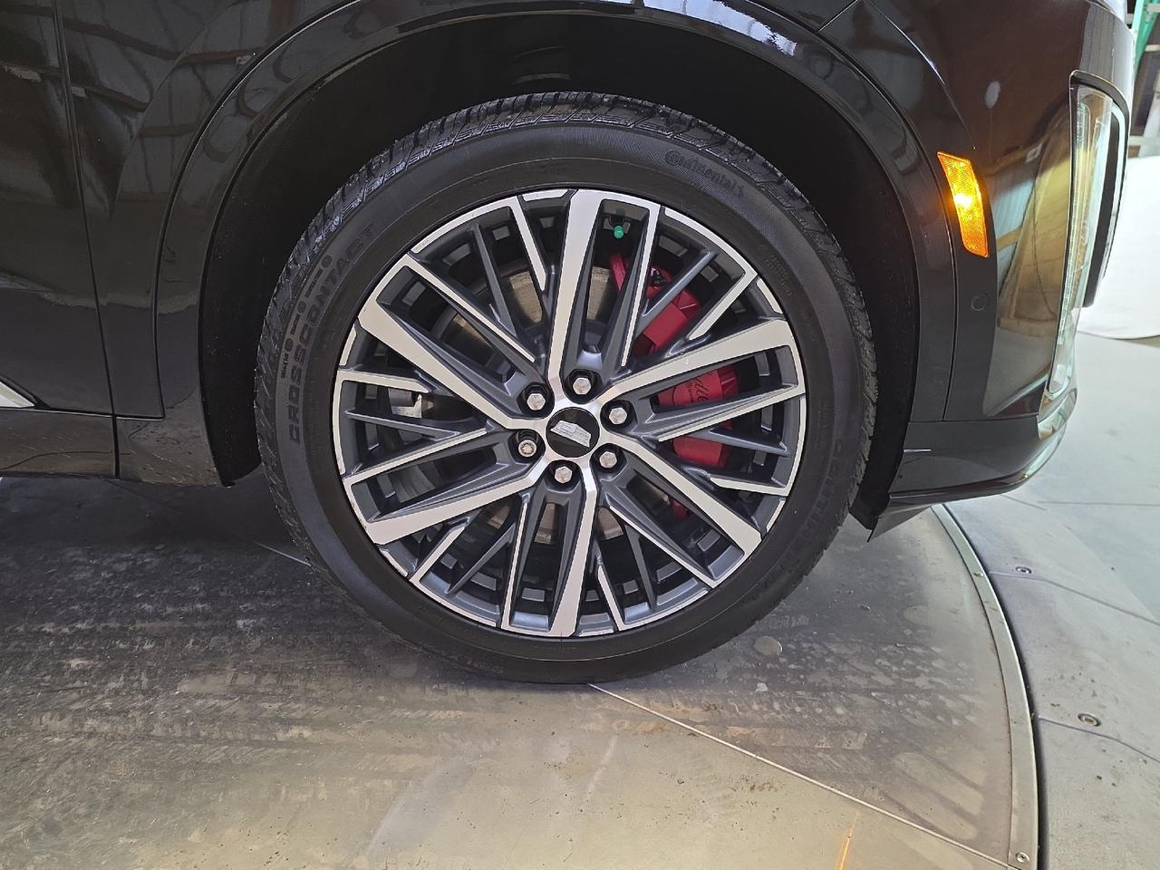 2024 Cadillac XT6 AWD Sport Sand Lake NY