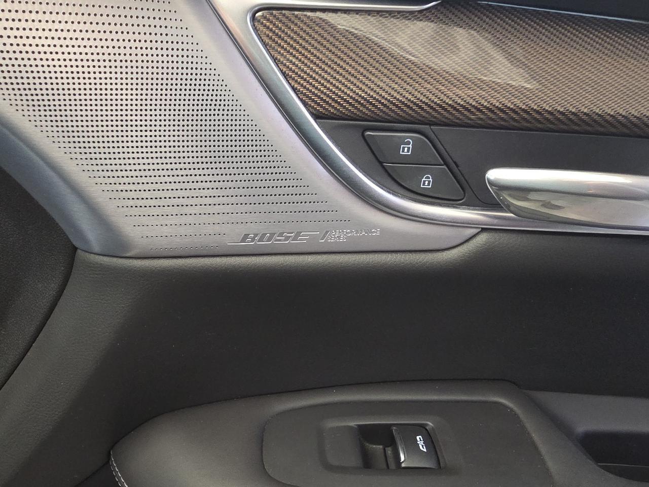 2024 Cadillac XT6 AWD Sport Sand Lake NY