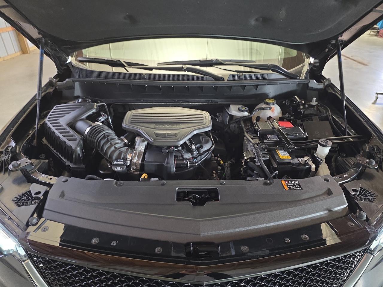 2024 Cadillac XT6 AWD Sport Sand Lake NY