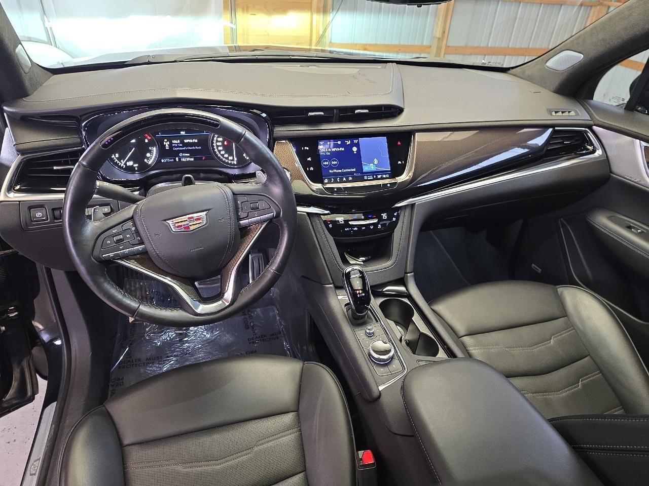 2024 Cadillac XT6 AWD Sport Sand Lake NY