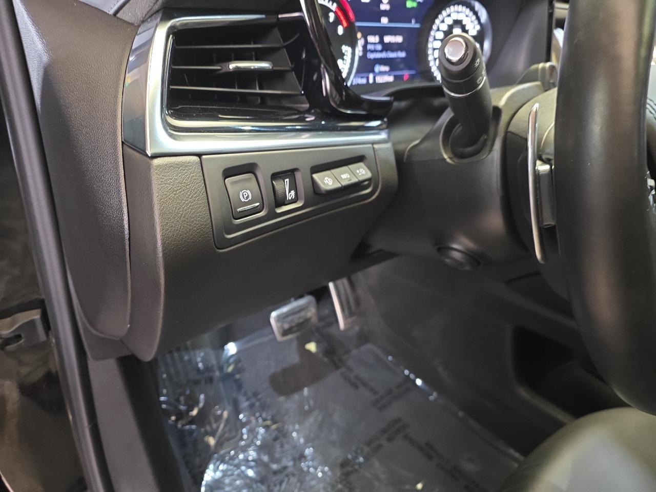 2024 Cadillac XT6 AWD Sport Sand Lake NY