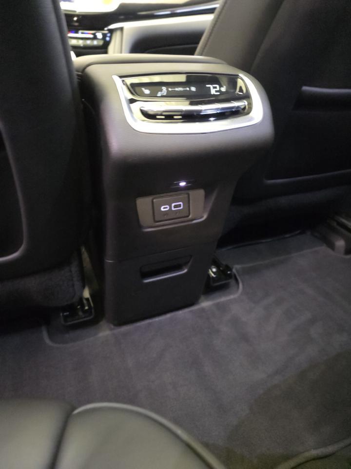 2024 Cadillac XT6 AWD Sport Sand Lake NY