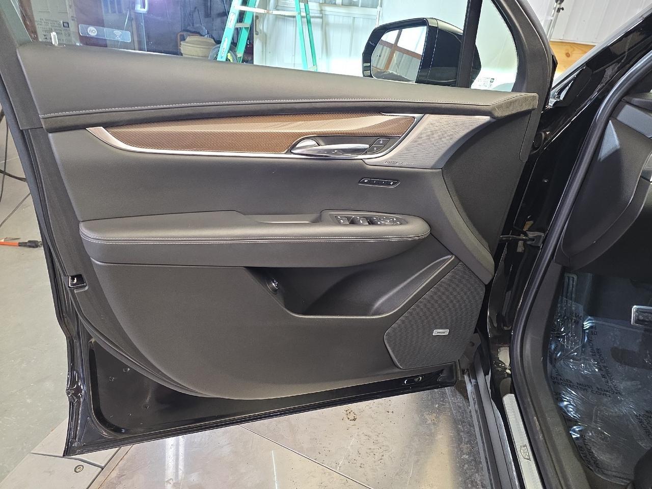 2024 Cadillac XT6 AWD Sport Sand Lake NY