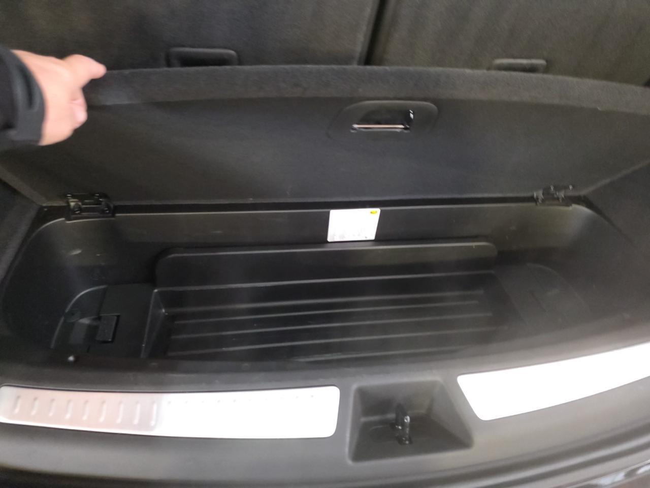 2024 Cadillac XT6 AWD Sport Sand Lake NY