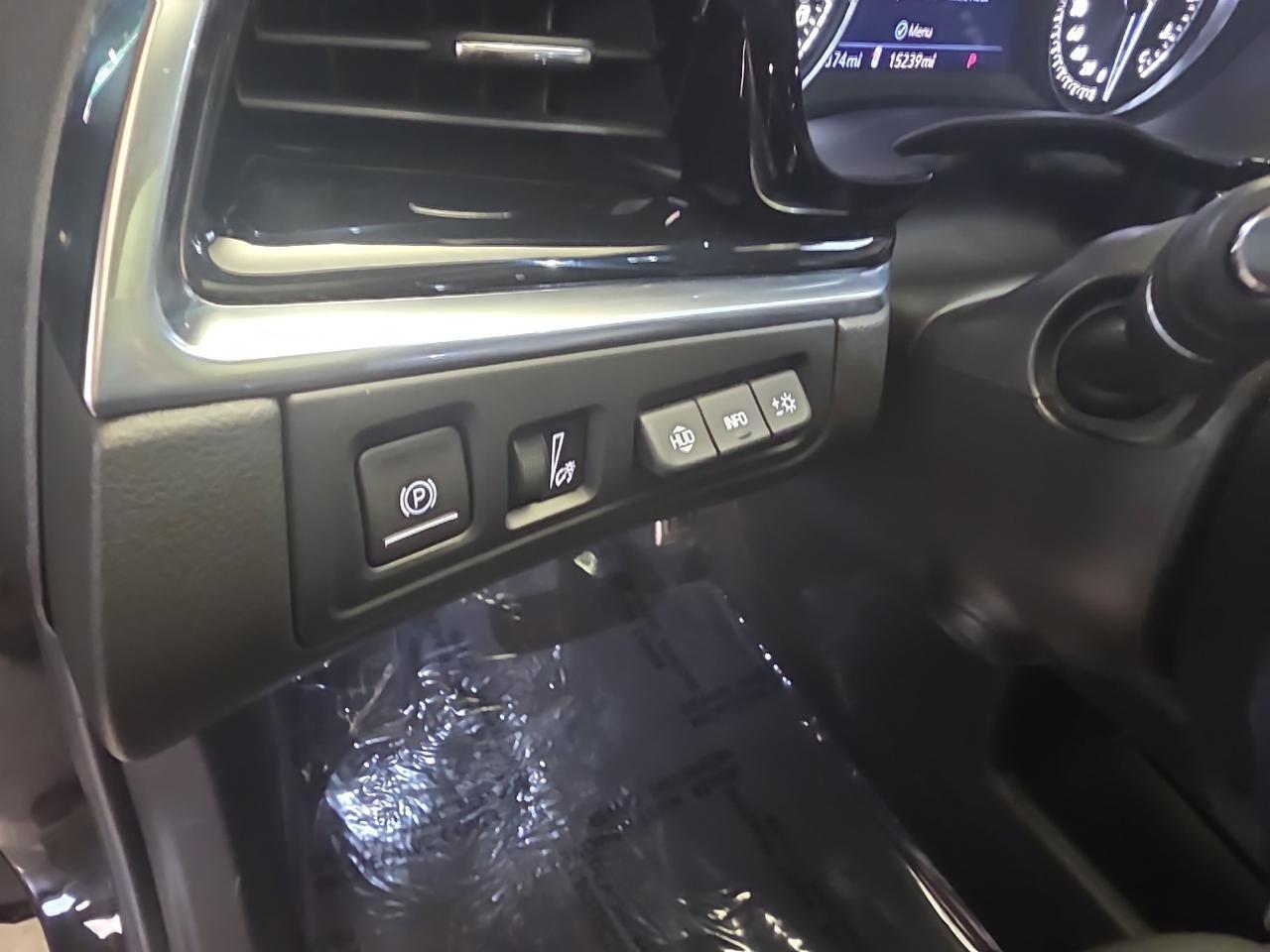 2024 Cadillac XT6 AWD Sport Sand Lake NY