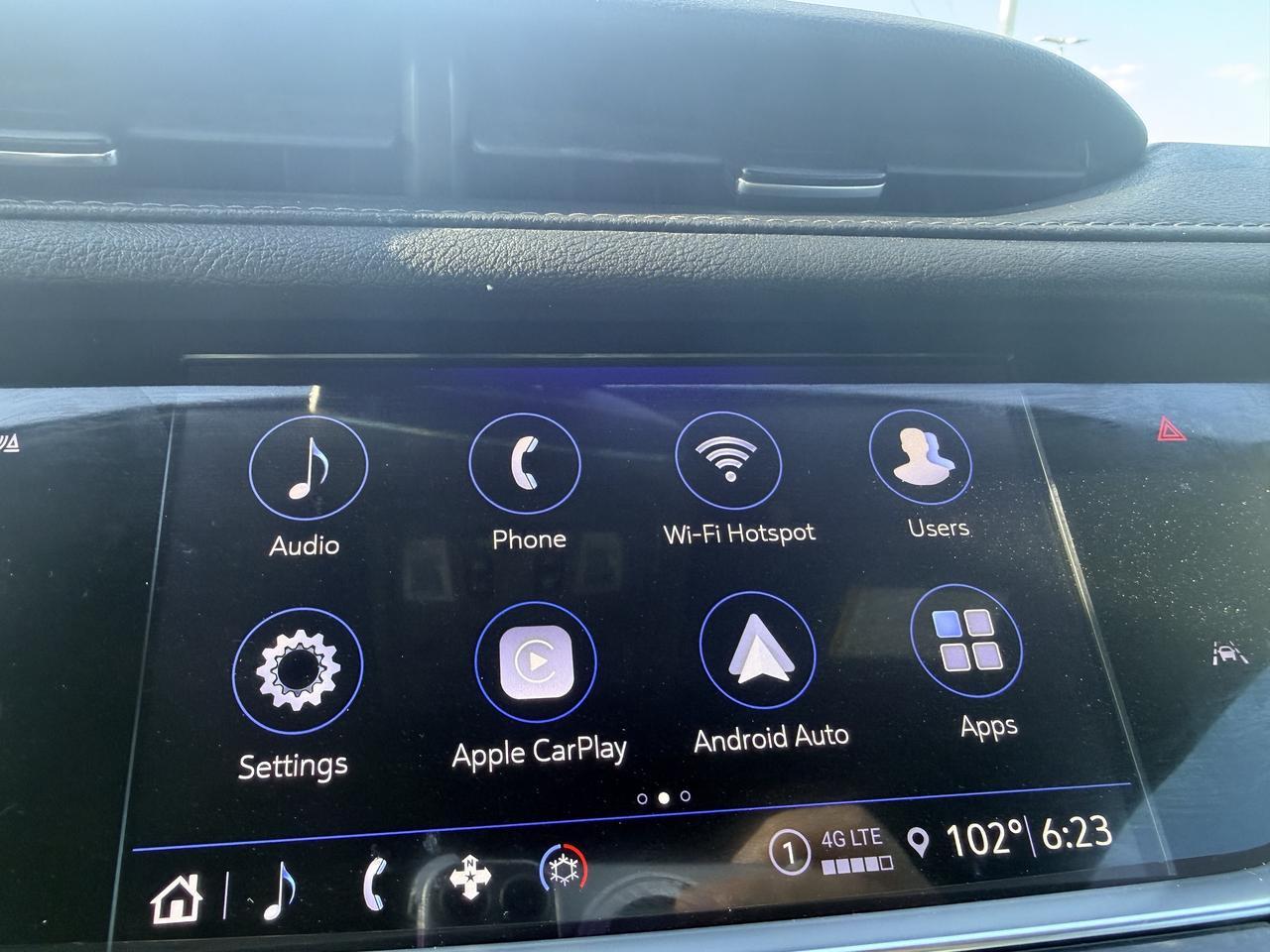 2024 Cadillac XT6 FWD Luxury Castroville TX