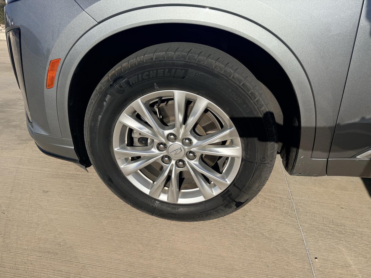 2024 Cadillac XT6 FWD Luxury Castroville TX
