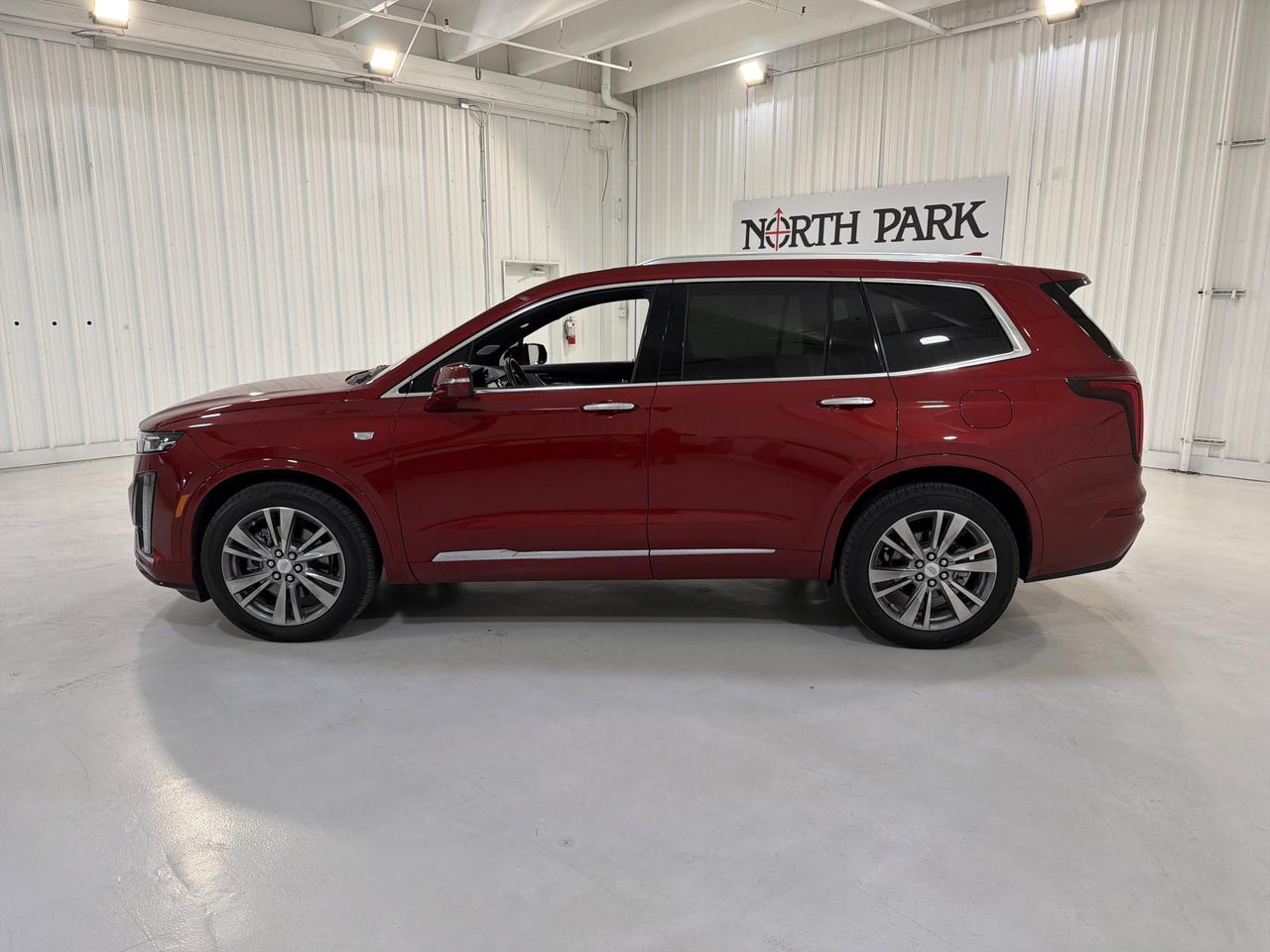 2024 Cadillac XT6 FWD Premium Luxury