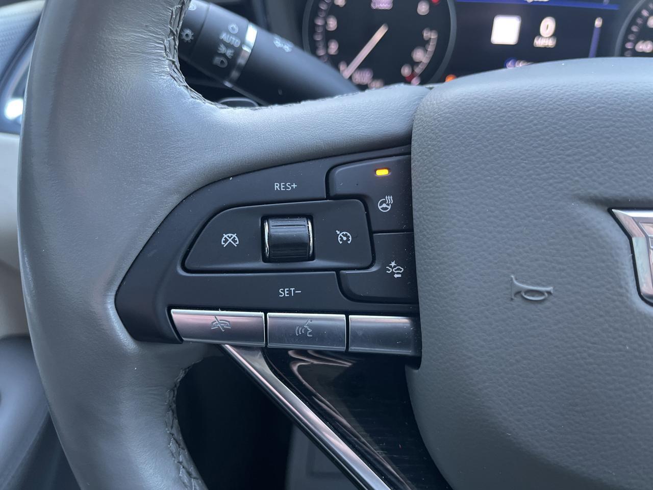 2024 Cadillac XT6 Premium Luxury 6-Pass Technology DrvrAssistPkgs w/AdptvCrz Sunroof Nav HD-SrrndVsn Saukville WI