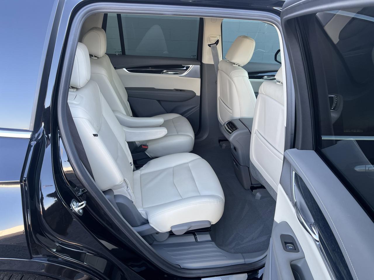 2024 Cadillac XT6 Premium Luxury 6-Pass Technology DrvrAssistPkgs w/AdptvCrz Sunroof Nav HD-SrrndVsn Saukville WI