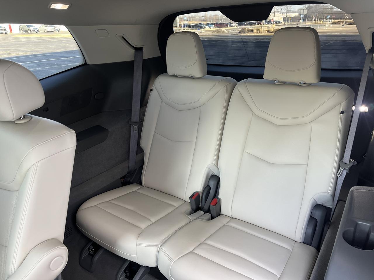 2024 Cadillac XT6 Premium Luxury 6-Pass Technology DrvrAssistPkgs w/AdptvCrz Sunroof Nav HD-SrrndVsn Saukville WI