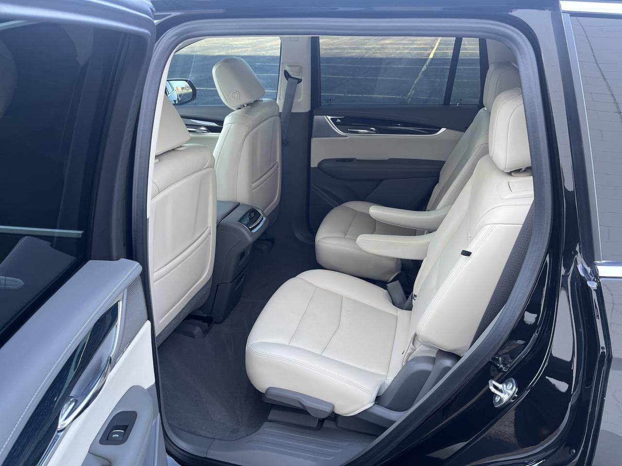 2024 Cadillac XT6 Premium Luxury 6-Pass Technology DrvrAssistPkgs w/AdptvCrz Sunroof Nav HD-SrrndVsn Saukville WI