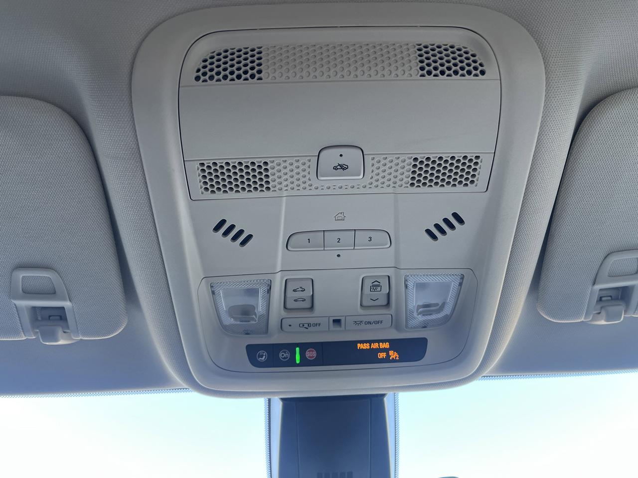 2024 Cadillac XT6 Premium Luxury 6-Pass Technology DrvrAssistPkgs w/AdptvCrz Sunroof Nav HD-SrrndVsn Saukville WI