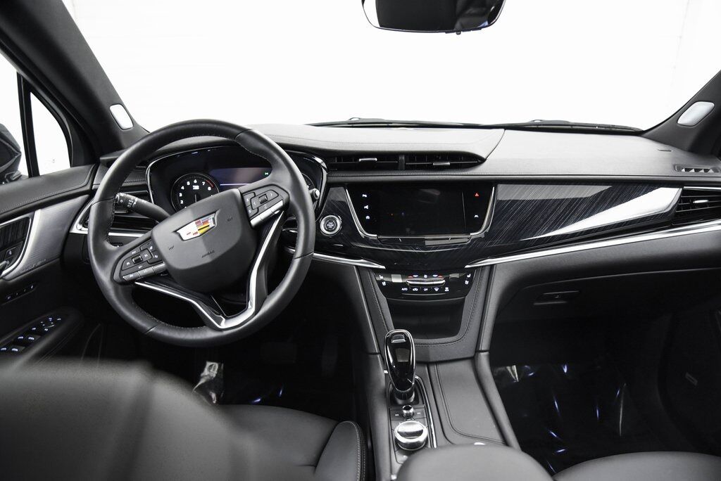 2024 Cadillac XT6 Premium Luxury AKRON OH