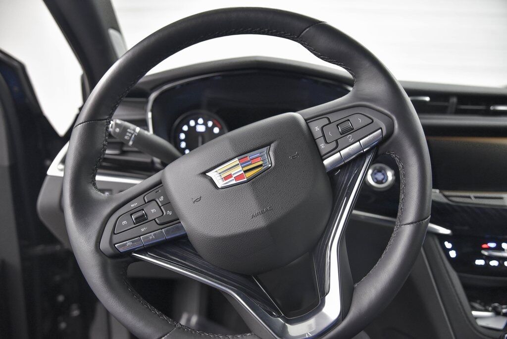 2024 Cadillac XT6 Premium Luxury AKRON OH