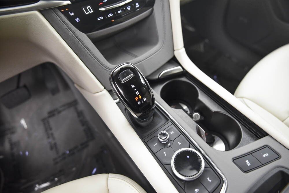 2024 Cadillac XT6 Premium Luxury AKRON OH