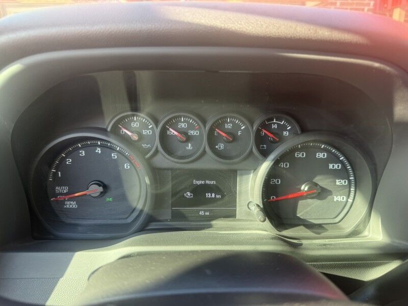 2024 Chevrolet 1500 4x4 318 ACTUAL MILES! Work Truck Collinsville OK