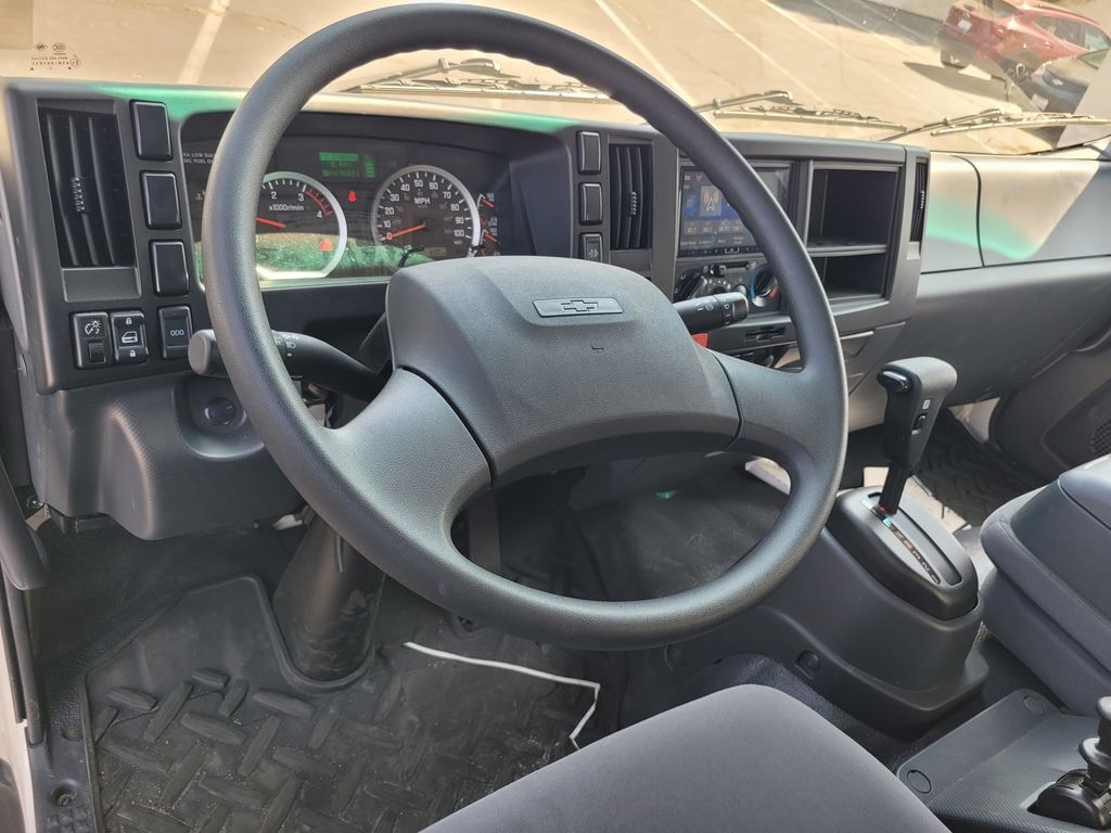 2024 Chevrolet 6500 XD LCF Diesel Wabash 20' Dry Freight, 1 1/8" Hardwood Forklift R Roseville CA