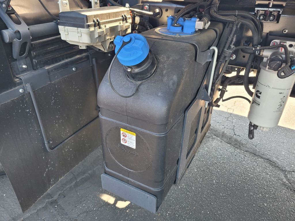 2024 Chevrolet 6500 XD LCF Diesel Wabash 20' Dry Freight, 1 1/8" Hardwood Forklift R Roseville CA