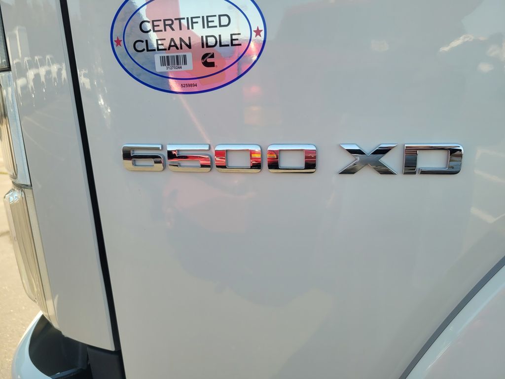 2024 Chevrolet 6500 XD LCF Diesel Wabash 20' Dry Freight, 1 1/8" Hardwood Forklift R Roseville CA