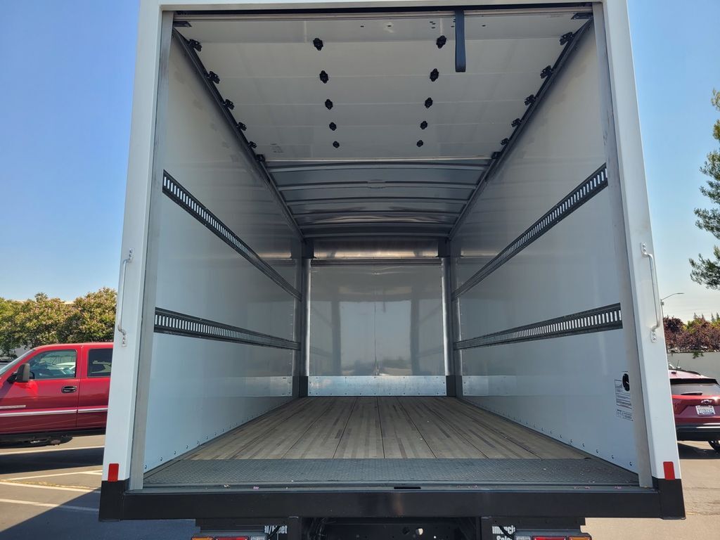 2024 Chevrolet 6500 XD LCF Diesel Wabash 20' Dry Freight, 1 1/8" Hardwood Forklift R Roseville CA