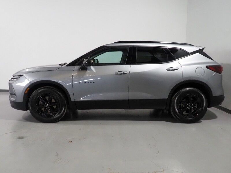 2024 Chevrolet Blazer 2LT *MIDNIGHT/SPORT PKG, CONVENIENCE PKG, DRIVER CONFIDENCE PKG, ADAPTIVE CRUISE, SAFETY ALERTS, BACKUP-CAMERA, COLOR TOUCHSCREEN, HEATED SEATS, POWER LIFTGATE, WIRELESS CHARGING, ANDROID & APPLE Round Rock TX