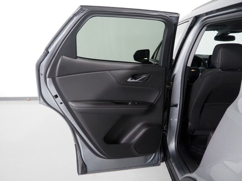 2024 Chevrolet Blazer 2LT *MIDNIGHT/SPORT PKG, CONVENIENCE PKG, DRIVER CONFIDENCE PKG, ADAPTIVE CRUISE, SAFETY ALERTS, BACKUP-CAMERA, COLOR TOUCHSCREEN, HEATED SEATS, POWER LIFTGATE, WIRELESS CHARGING, ANDROID & APPLE Round Rock TX