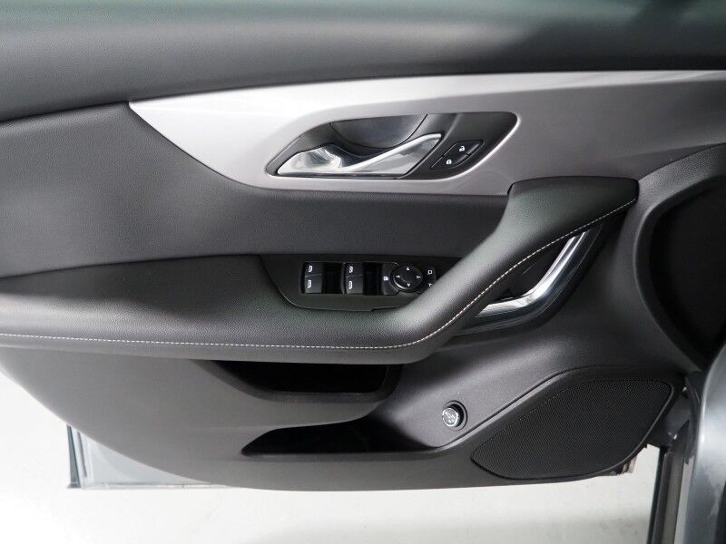 2024 Chevrolet Blazer 2LT *MIDNIGHT/SPORT PKG, CONVENIENCE PKG, DRIVER CONFIDENCE PKG, ADAPTIVE CRUISE, SAFETY ALERTS, BACKUP-CAMERA, COLOR TOUCHSCREEN, HEATED SEATS, POWER LIFTGATE, WIRELESS CHARGING, ANDROID & APPLE Round Rock TX