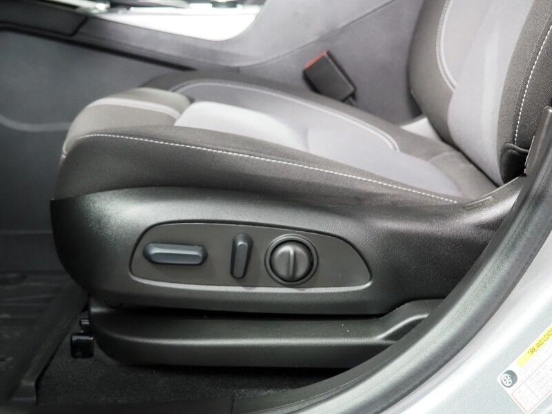 2024 Chevrolet Blazer 2LT *MIDNIGHT/SPORT PKG, CONVENIENCE PKG, DRIVER CONFIDENCE PKG, ADAPTIVE CRUISE, SAFETY ALERTS, BACKUP-CAMERA, COLOR TOUCHSCREEN, HEATED SEATS, POWER LIFTGATE, WIRELESS CHARGING, ANDROID & APPLE Round Rock TX