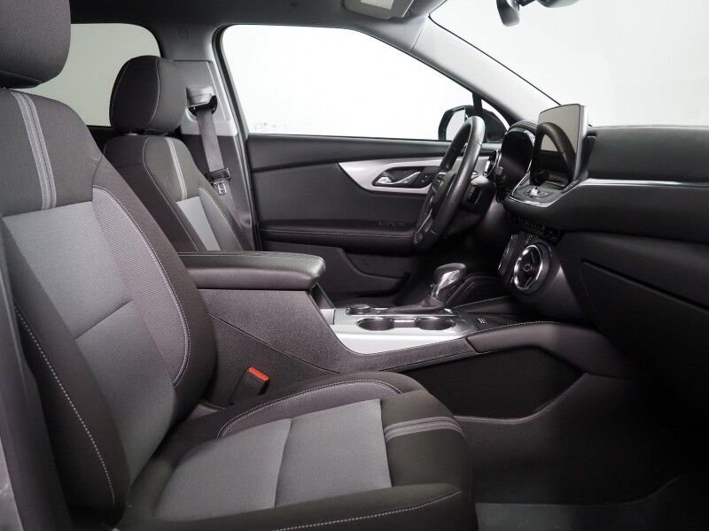 2024 Chevrolet Blazer 2LT *MIDNIGHT/SPORT PKG, CONVENIENCE PKG, DRIVER CONFIDENCE PKG, ADAPTIVE CRUISE, SAFETY ALERTS, BACKUP-CAMERA, COLOR TOUCHSCREEN, HEATED SEATS, POWER LIFTGATE, WIRELESS CHARGING, ANDROID & APPLE Round Rock TX