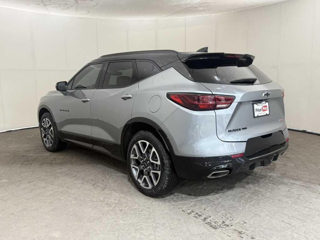 2024 Chevrolet Blazer AWD 4dr RS w/ Panoramic Sunroof Maumee OH